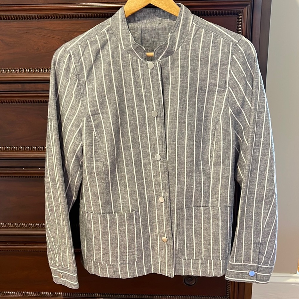 Fully reversible lightweight chambray denim blazer